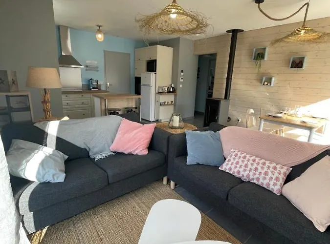 Maison Au Calme Près Des Plages Hébergement de vacances *